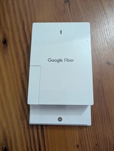 Google Fiber - Fiber Jack(Modem/ONT) GFLT300 - PoE Capable 1027068-01 - Photo 1/5