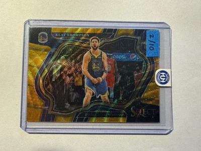 Klay Thompson 2022-2023 Panini Select Courtside #219 Gold Wave #2/10 - Image 1 of 2