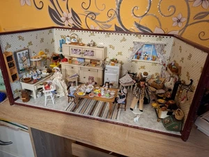 Puppenstube, Küche Alt - Bild 1 von 9