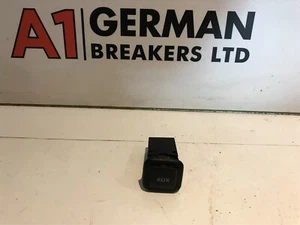 ORIGINALE 03-12 AUDI S3 A3 8P PORTA AUX 8J0035475 - Foto 1 di 1