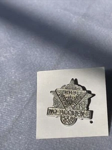 Safe Driving Award No Accident 1 Years Pin Silver Tone Lapel Enamel Collectible - Picture 1 of 5