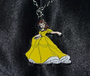Collares Belleza y la Bestia Bella Princesa Niñas Joyería Colgante Campana en Vestido - Imagen 1 de 4