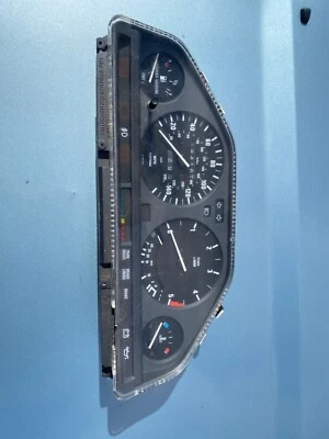 1984-1993 BMW E30 325i 318i 325e VDO SPEEDOMETER INSTRUMENT CLUSTER - Image 1 of 4