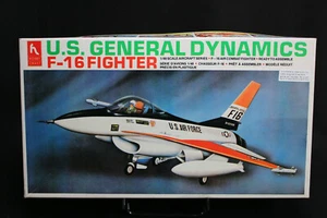 XF075 HOBBY CRAFT 1/48 maquette avion HC1510 USAF F-16 fighter general dynamics - Imagen 1 de 4