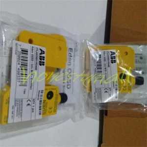 1PC NEW ABB 2TLA020051R5400 Safety Sensor ADAM OSSD-info M12-5 - Bild 1 von 5