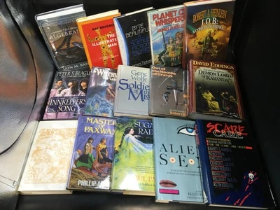 Lot of (15) Sci-Fi Fantasy Horror RARE Gene Wolfe Robert Bloch Peter S. Beagle - Image 1 of 3