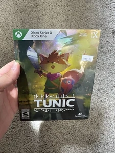 Tunic Deluxe Edition from fangamer (Xbox Series X, Xbox One) NEW - Picture 1 of 5