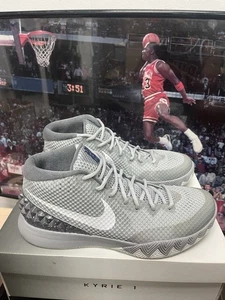 Größe 9,5 - Nike Kyrie 1 Wolf Grey - Bild 1 von 5