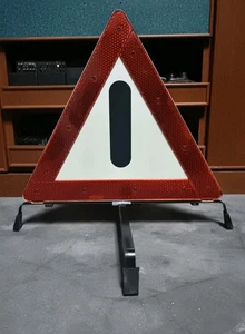Mercedes-Benz W124 Hazard Warning Triangle (BURGER 23616) - Picture 1 of 23