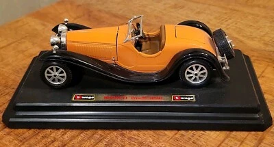 Coche deportivo BURAGO BUGATTI 1932 "Tipo 55" naranja y negro - Italia  Foto 1 de 4