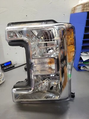 Conjunto de faros laterales del conductor izquierdo Ford F-250 CAPA 17-19 Ford F-250 FO2502353C Foto 1 de 4