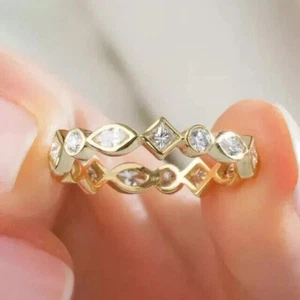 Anillo de compromiso de diamantes simulados de corte redondo de 2 quilates enchapado en oro amarillo de 14 k - Imagen 1 de 4