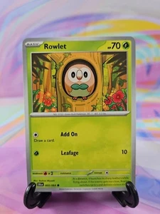 Carta Pokemon TCG Favola Avvolta | Rowlet 003/064 Comune - Foto 1 di 2