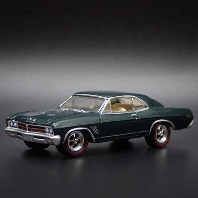 1967 67 BUICK GS 400 Verde Raro 1:64 Scala da Collezione Diorama Modellino Auto - Immagine 1 di 4