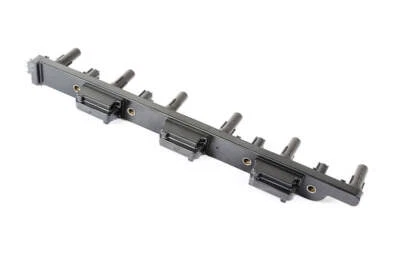 Omix Ignition Coil- Fits 00-06 XJ/WJ/TJ 4.0L - Image 1 of 4