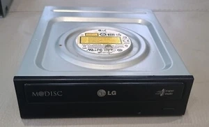 Black LG GH24NS95 SATA CD DVD RW Internal Desktop Drive - Picture 1 of 3
