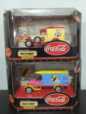 Lote de 2 Coches Matchbox Hershey's 1:43 Die Cast 1999 - Pascua y San Valentín Foto 1 de 3