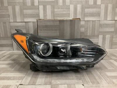 2019-2021 Hyundai Veloster Right Headlight Halogen Low Beam Factory OEM Part - Image 1 of 4