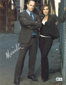 Mariska Hargitay Signed Autograph Law & Order SVU 11x14 Photo Beckett BAS - Picture 1 of 1