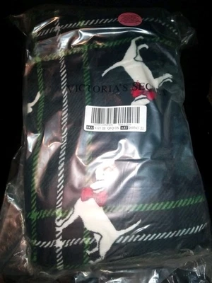 NUEVO CON ETIQUETAS Victoria's Secret Peluche Sherpa Acogedora Manta de Vellón Verde a Cuadros Perro  Foto 1 de 3