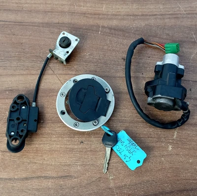 Juego de bloqueo de encendido tapa de combustible para Suzuki GSXR750 bloqueo de asiento con llave Foto 1 de 4