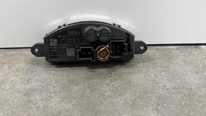 2023 Vw Tiguan Control Module Unit HVAC (5wa907521) - Picture 1 of 3