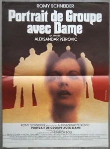 PORTRAIT DE GROUPE AVEC DAME/AFFICHE 40X60 CM/ALEXANDRE PETROVIC/ROMY SCHNEIDER - Picture 1 of 1