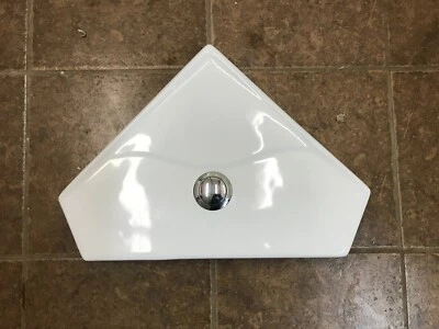 TROYT CORNER DUAL FLUSH WHITE TOILET TANK LID - Image 1 of 2