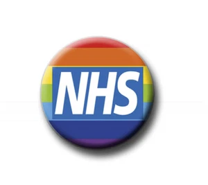"NHS / 1"" / 25 mm / botón de pin / insignia / azul / amor / corazón / arco iris / gracias - Imagen 1 de 3