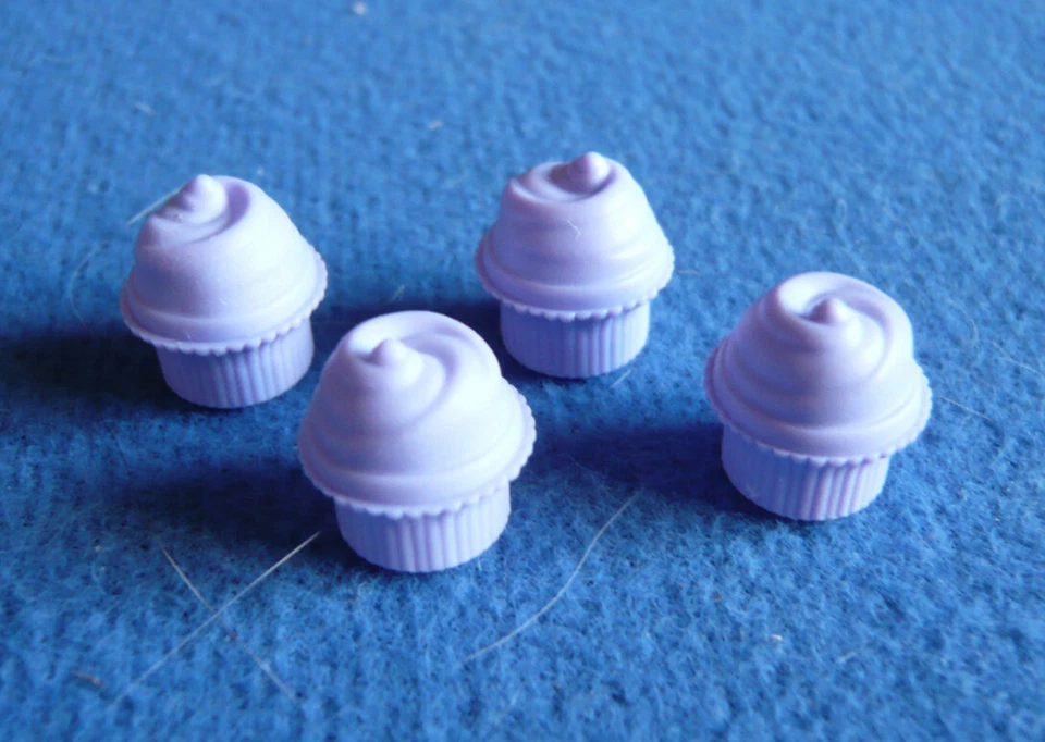 Monopoly - Moi moche et méchant - Lot 4 pions de remplacement cupcake - Photo 1/1