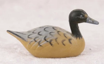 unbranded 3 x rubber pencil toppers in shape of ducks stationery - Image 1 of 3