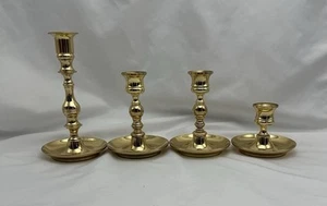 "Juego de 4 candelabros cónicos de latón macizo Baldwin de colección 7"" 5"" 3""" - Imagen 1 de 11