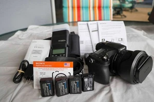 Sony DSC-RX10 IV 20.1MP Camera (4 batteries, aux charger, GODOX T350 Flash - Picture 1 of 9