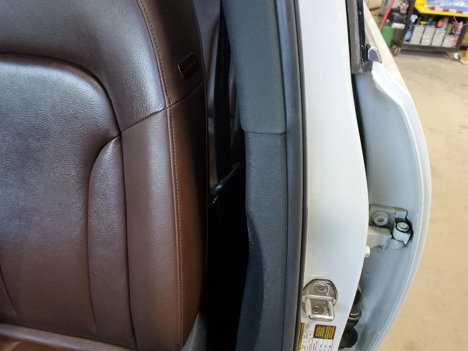 Cinturón de seguridad delantero VIN Fp 7º y 8º dígito cubo asiento compatible con 09-17 AUDI Q5 431068 Foto 1 de 1