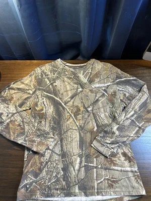 Y2K Realtree Camouflage Long Sleeves Shirt Men's Size Medium Hunting Outdoors - Image 1 of 4