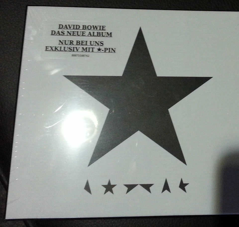 NEW 1st press CD  David Bowie  Blackstar LIMITED German BOX Black Star Pin - Bild 1 von 1