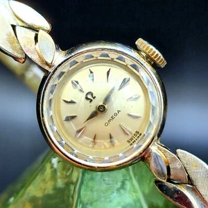 Vintage OMEGA 14K Solid Gold 1950's Ladies Cocktail Watch W/ Signed Crown - Picture 1 of 2