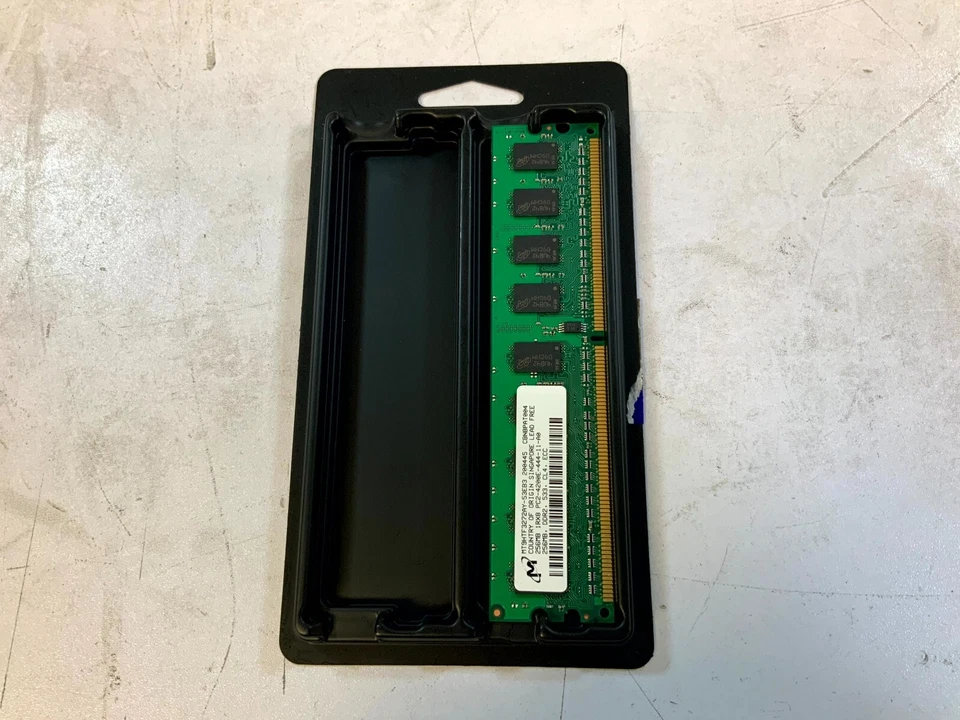 Micron MT9HTF3272AY-53EB3 UDIMM DDR2 SDRAM Module 256MB 240-Pin 533 Mhz (E5D*) - Image 1 of 2