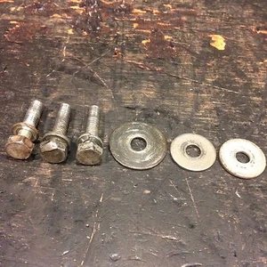 1978 78 YAMAHA IT175 IT 175 FRONT FENDER HARDWARE (B) - Picture 1 of 6