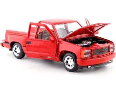 MOTORMAX 1992 GMC SIERRA GT PICK UP TRUCK 1/24 DIECAST MODEL RED 73204 - Image 1 of 4