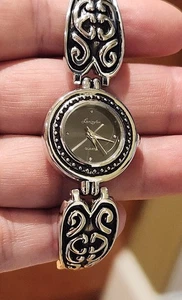 LADIES WRIST WATCH~7" INCH SILVER & BLACK FILIGREE~LEXINGTON QUARTZ 523~FASHION - Picture 1 of 11