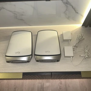 Netgear Orbi AX6000 Tri-Band Mesh WiFi 6 System RBK852 Router + Satellite Kit - Picture 1 of 7