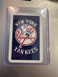 2024 HA Retrographs Yogi Berra Signed Yankees Playing Card Auto HOF!  - Picture 1 of 3