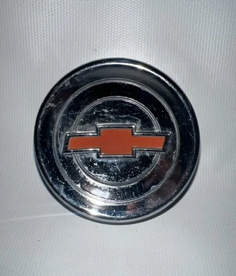 Tapa de botón de bocina para camioneta Chevrolet Chevy vintage OEM de los años 60 Foto 1 de 3