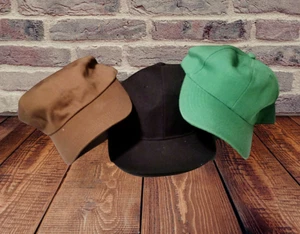 lot of hats/caps brown black and green - Imagen 1 de 10
