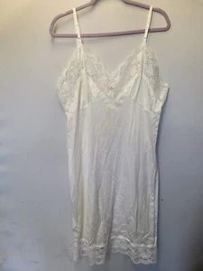 Ashley Taylor Intimates Embroidered Nightgown 22 Womens White Lace Nylon 2337 - Picture 1 of 9