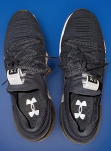 Under Armour Herren schwarz & weiß HOVR Phantom 3 Laufschuhe Größe 11 (E) - Bild 1 von 14