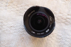 Samyang Fisheye 3,5 7,5mm für MFT neuwertig - Bild 1 von 3