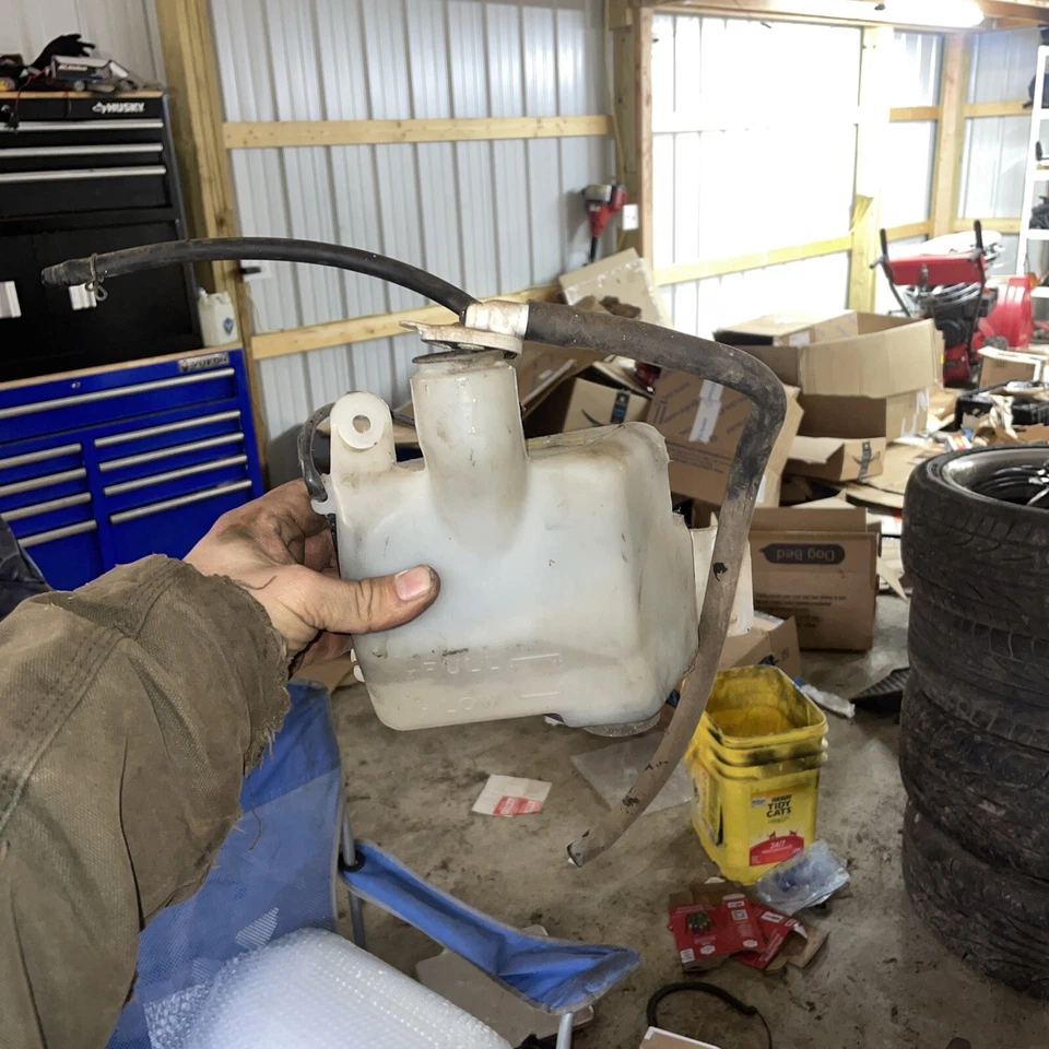 Depósito de refrigerante con tapa Mitsubishi 3000gt Dodge Stealth 91-97 Foto 1 de 1