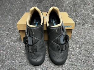 Shimano SH-RC300W WOMEN'S BICYCLE SHOES -37/5.5US - Picture 1 of 4